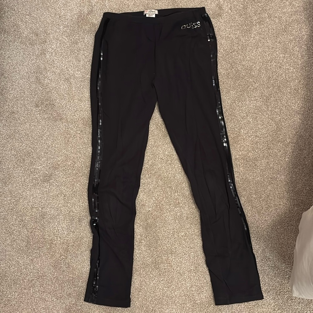 Leggings with black sparkles on the side